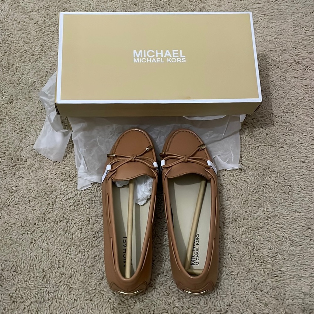 Michael Kors Daisy moccasin 6M